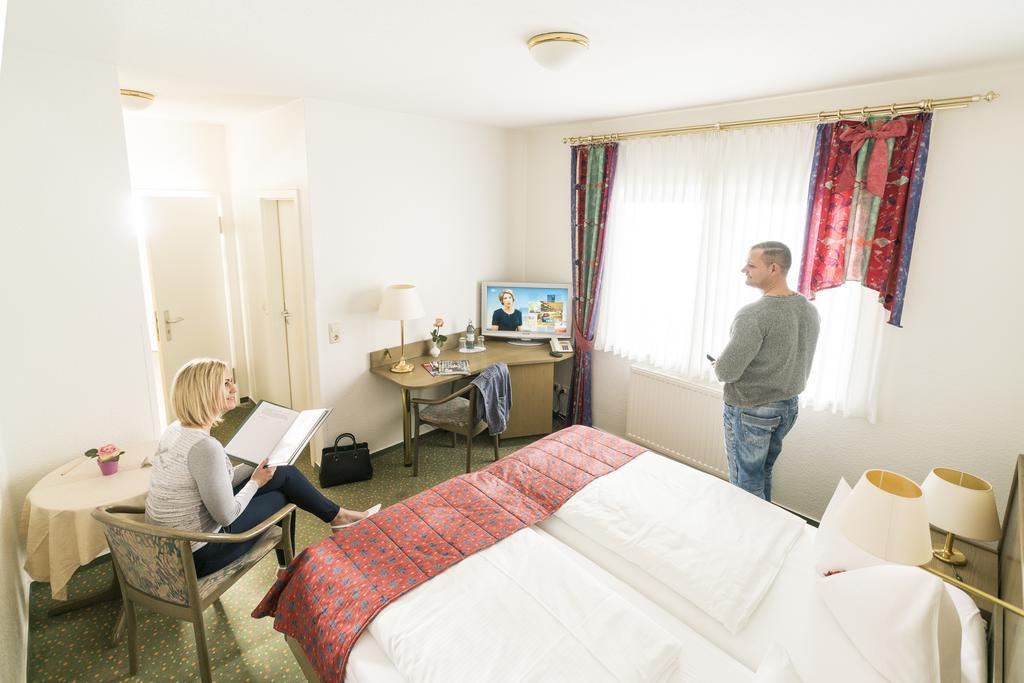Das Fritz Hotel Schwerin Schoene Lage Im Gruenen Mit Regionaler Kueche Kostenfreien Parkplaetzen Und E Ladestation Rum bild